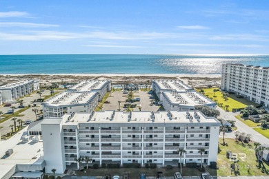 Beach Home For Sale in Gulf Shores, Alabama