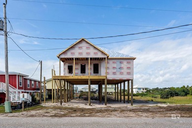 Beach Home For Sale in Gulf Shores, Alabama