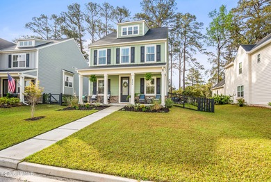 Beach Home For Sale in Beaufort, South Carolina