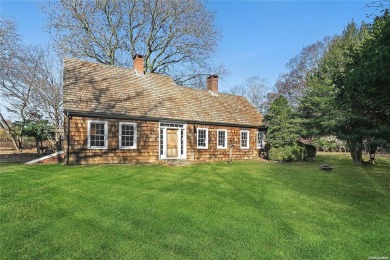 Beach Home For Sale in East Marion, New York
