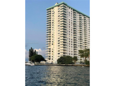 Beach Condo For Sale in Sunny Isles Beach, Florida