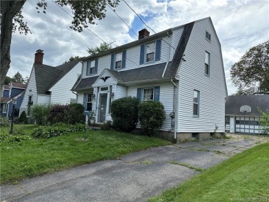 Beach Home Sale Pending in Milford, Connecticut