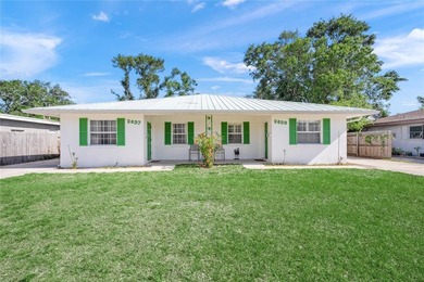 Beach Townhome/Townhouse For Sale in Sarasota, Florida