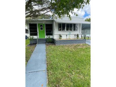 Beach Home For Sale in Ellenton, Florida