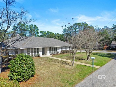 Beach Home For Sale in Daphne, Alabama