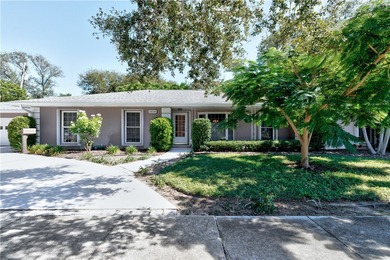 Beach Home Sale Pending in Vero Beach, Florida