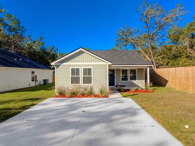 Beach Home For Sale in Crawfordville, Florida