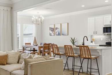 Beach Home Sale Pending in Gulf Breeze, Florida