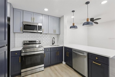 Beach Condo For Sale in Tarpon Springs, Florida