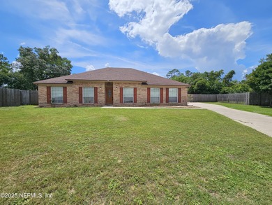 Beach Home Active Under Contract in Fleming Island, Florida