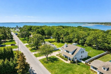 Beach Home For Sale in Southold, New York