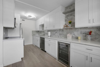 Beach Condo For Sale in Boca Raton, Florida