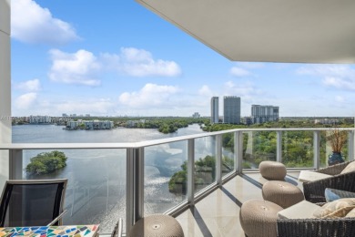 Beach Condo For Sale in Aventura, Florida