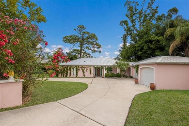 Beach Home Sale Pending in Bradenton, Florida