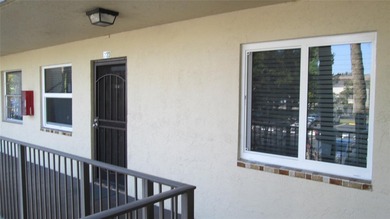 Beach Condo For Sale in Lauderdale Lakes, Florida