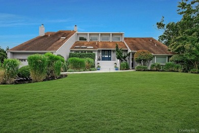 Beach Home For Sale in Center Moriches, New York