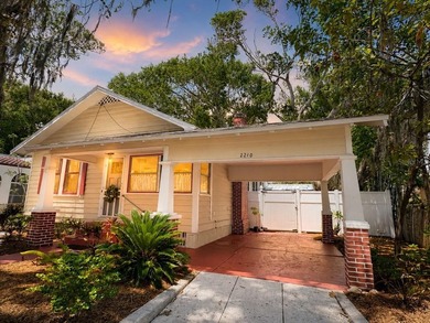 Beach Home Sale Pending in Bradenton, Florida