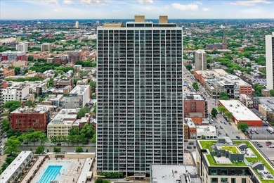 Beach Condo For Sale in Chicago, Illinois