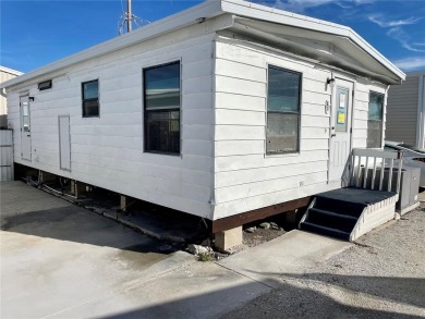 Beach Home For Sale in Longboat Key, Florida