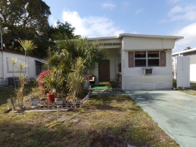Beach Home For Sale in Boynton Beach, Florida