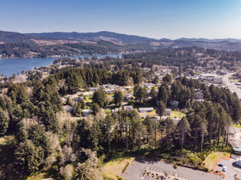 Beach Commercial Off Market in Lincoln City, Oregon