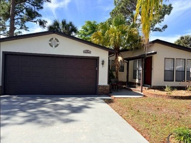 Beach Home For Sale in Fort Myers, Florida