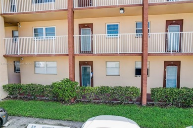Beach Condo For Sale in Sunrise, Florida