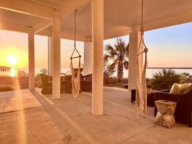 Beach Home For Sale in Navarre, Florida