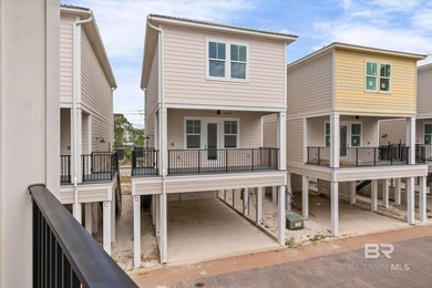 Beach Home For Sale in Gulf Shores, Alabama