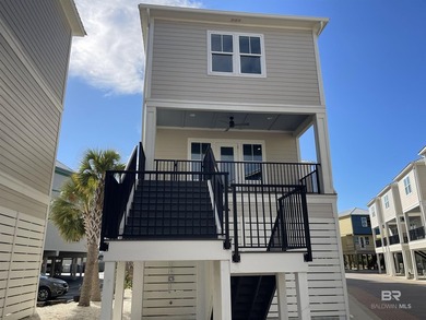 Beach Home For Sale in Gulf Shores, Alabama