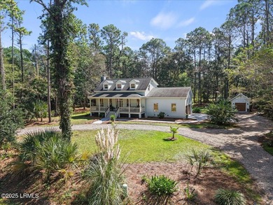 Beach Home For Sale in Beaufort, South Carolina