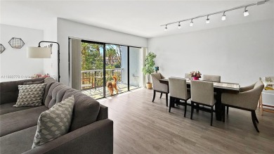 Beach Condo For Sale in Miami, Florida