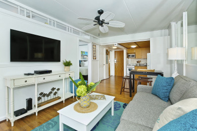 Vacation Rental Beach Condo in Honolulu, Hawaii