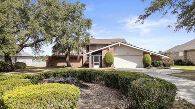 Beach Home For Sale in Foley, Alabama