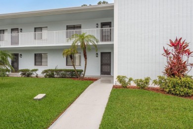 Beach Condo Sale Pending in Oldsmar, Florida