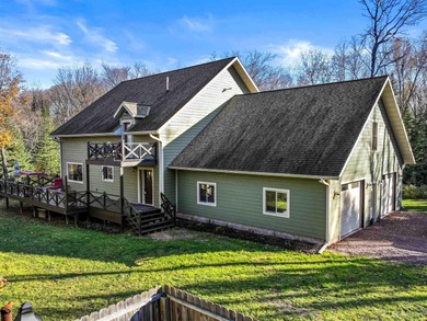 Beach Home For Sale in Ontonagon, Michigan