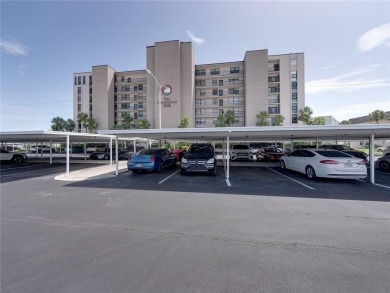 Beach Condo For Sale in South Pasadena, Florida