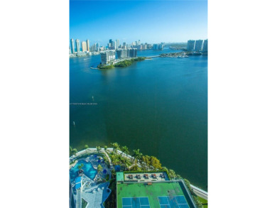 Beach Condo For Sale in Aventura, Florida