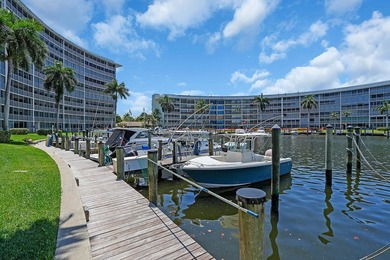 Beach Condo For Sale in Deerfield Beach, Florida