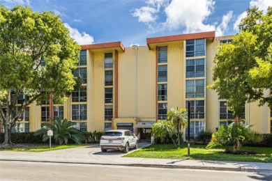 Beach Condo For Sale in Sunny Isles Beach, Florida