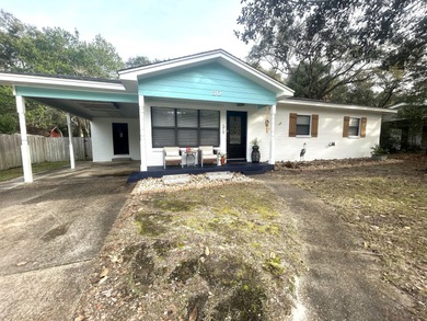 Beach Home For Sale in Mary Esther, Florida
