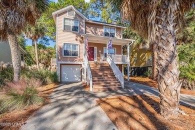 Beach Home For Sale in Saint Helena Island, South Carolina