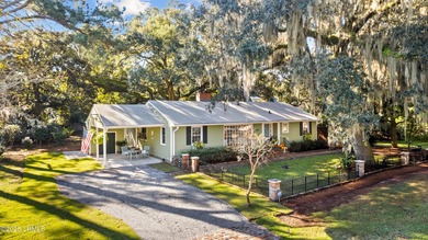 Beach Home For Sale in Beaufort, South Carolina