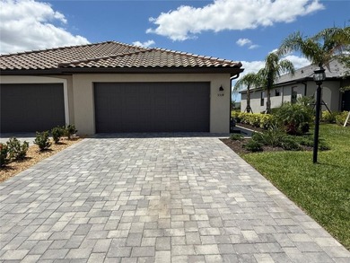 Beach Home Sale Pending in Bradenton, Florida
