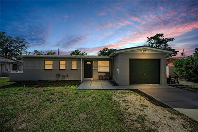 Beach Home Sale Pending in St. Petersburg, Florida