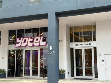 Beach Condo For Sale in Miami, Florida