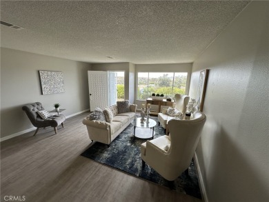 Beach Condo For Sale in Oceanside, California