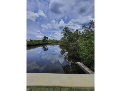 Beach Lot For Sale in Tarpon Springs, Florida