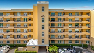 Beach Condo For Sale in Bradenton, Florida