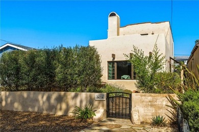 Beach Home For Sale in Torrance, California